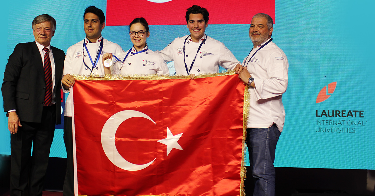BİLGİ Gastronomi ve Mutfak Sanatları öğrencileri Laureate Culinary Cup 2018'de Altın Madalya aldı.