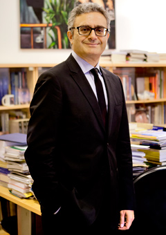 Turgut Tarhanlı Prof. Dr.